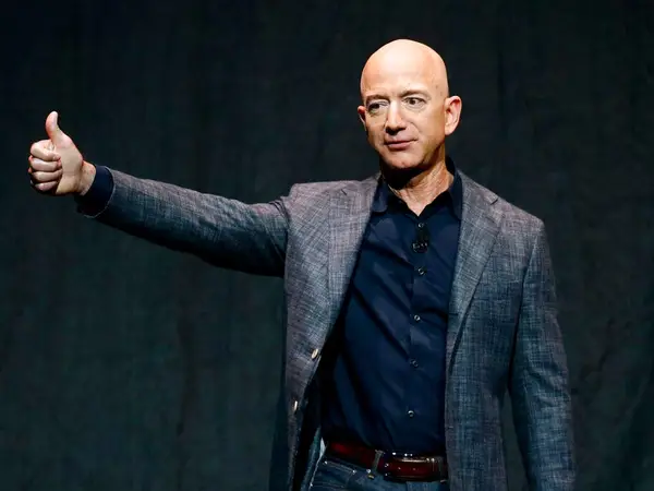 How much does Jeff Bezos make a second